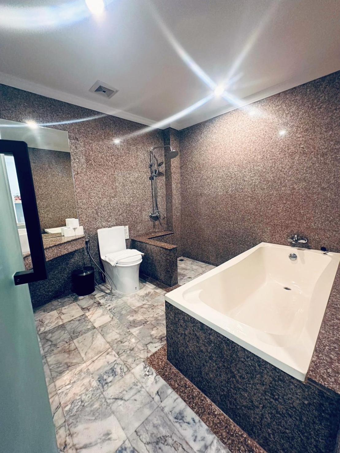 Hotel Ocean Pie Phuket - Adult Only Rawai Zewnętrze zdjęcie